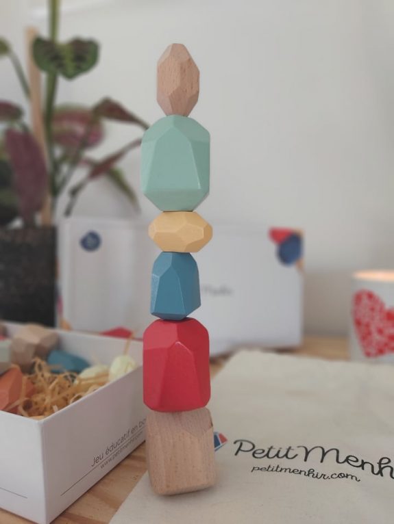 Petit Menhir / Le jeu éducatif en bois qui éveille les enfants